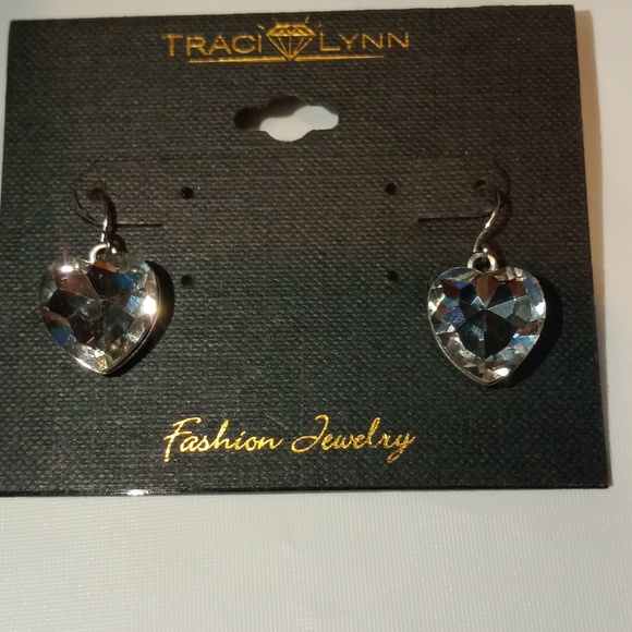 Traci Lynn Heart Shaped Wanted Crystal Earrings! - Picture 1 of 5